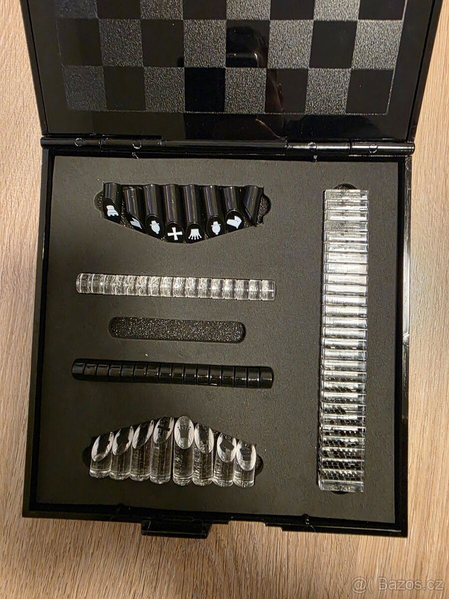 Dárková sada her 4v1 (šachy, dáma, backgammon, člověče) - 2