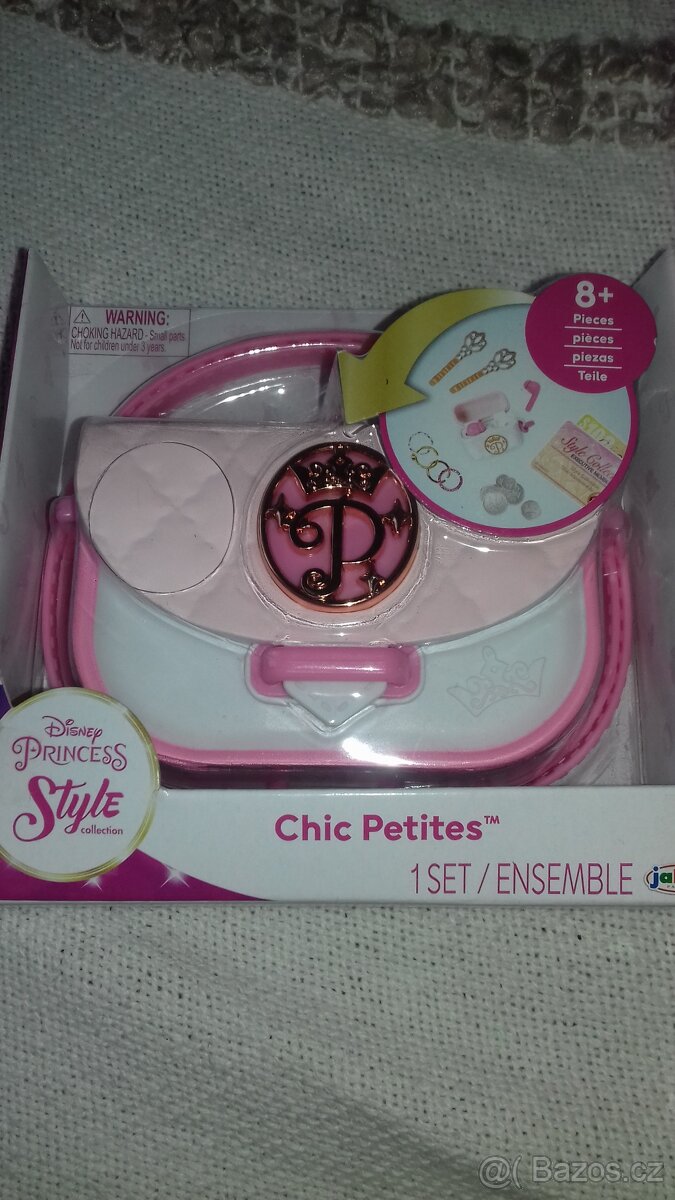 Panenka Barbie a Disney Set s kabelkou - 2