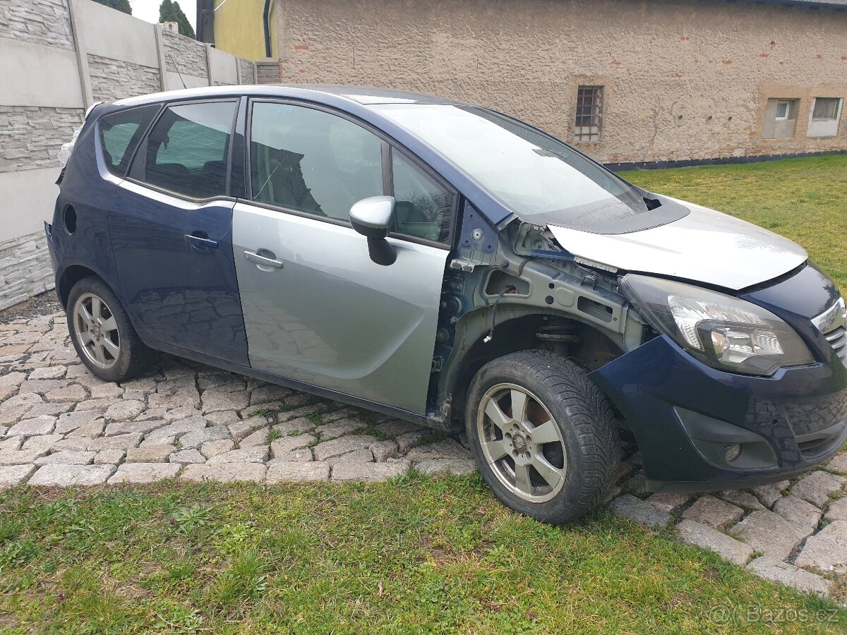 Opel Meriva B - 2