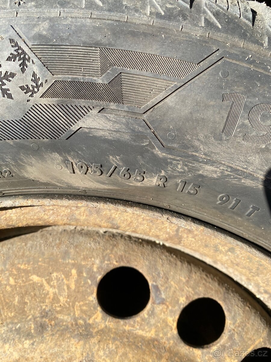Pneu 195/65 15 - 2