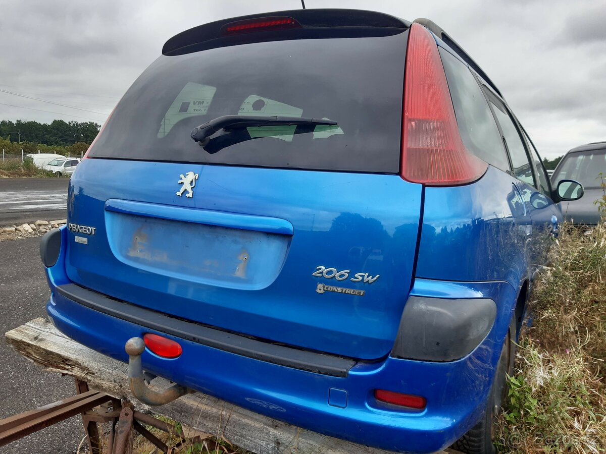Peugeot 206SW 1,4 1,6i 2004, díly z pekneho vozu - 2