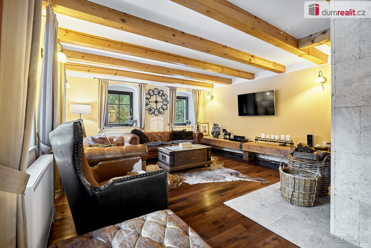 Dům s investiční příležitostí na pozemku 6.666 m2 v Krušných - 2