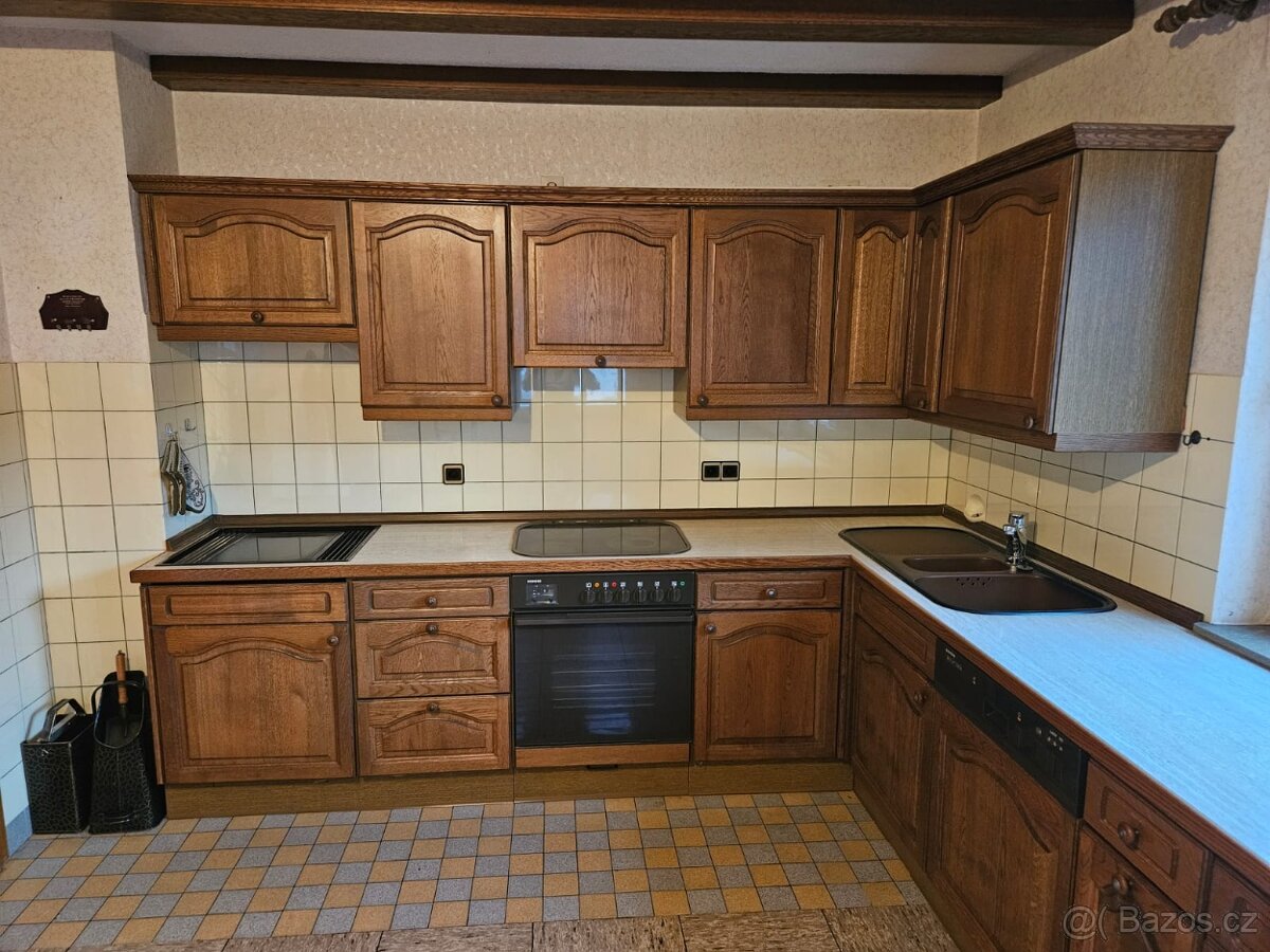 Masivní kuchyňská linka z Německa se spotřebiči - 2