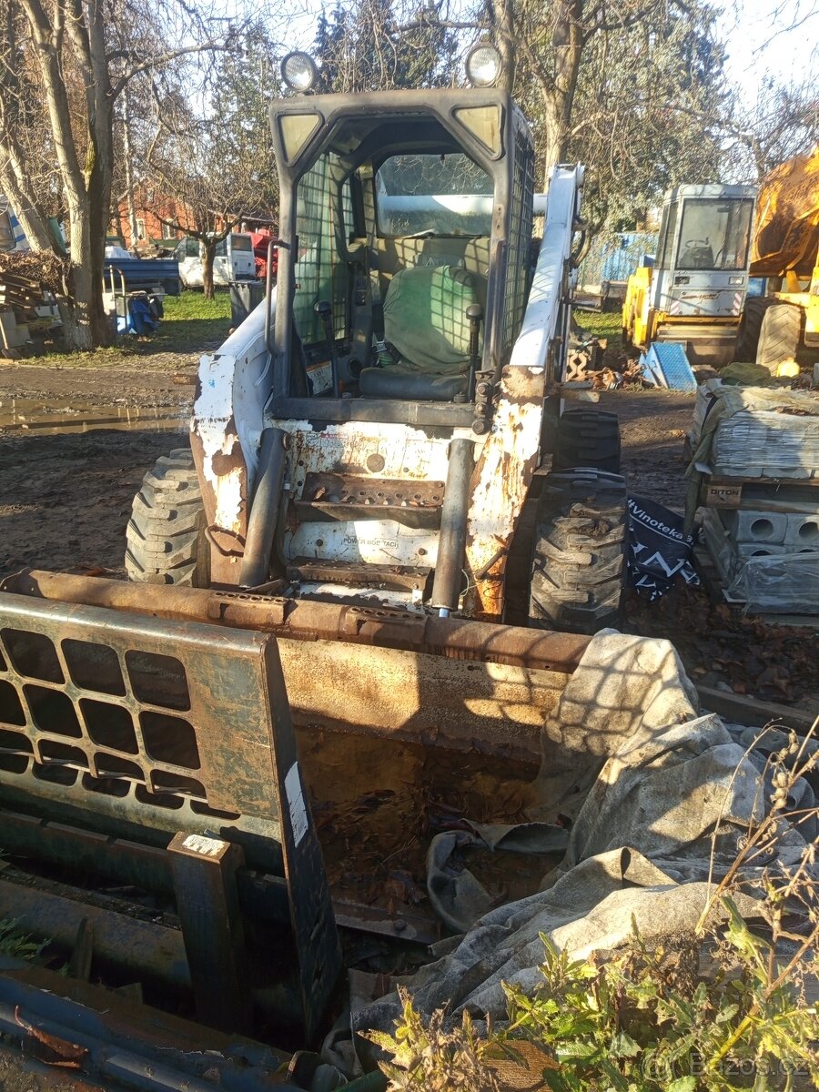 Bobcat s 300 - 2