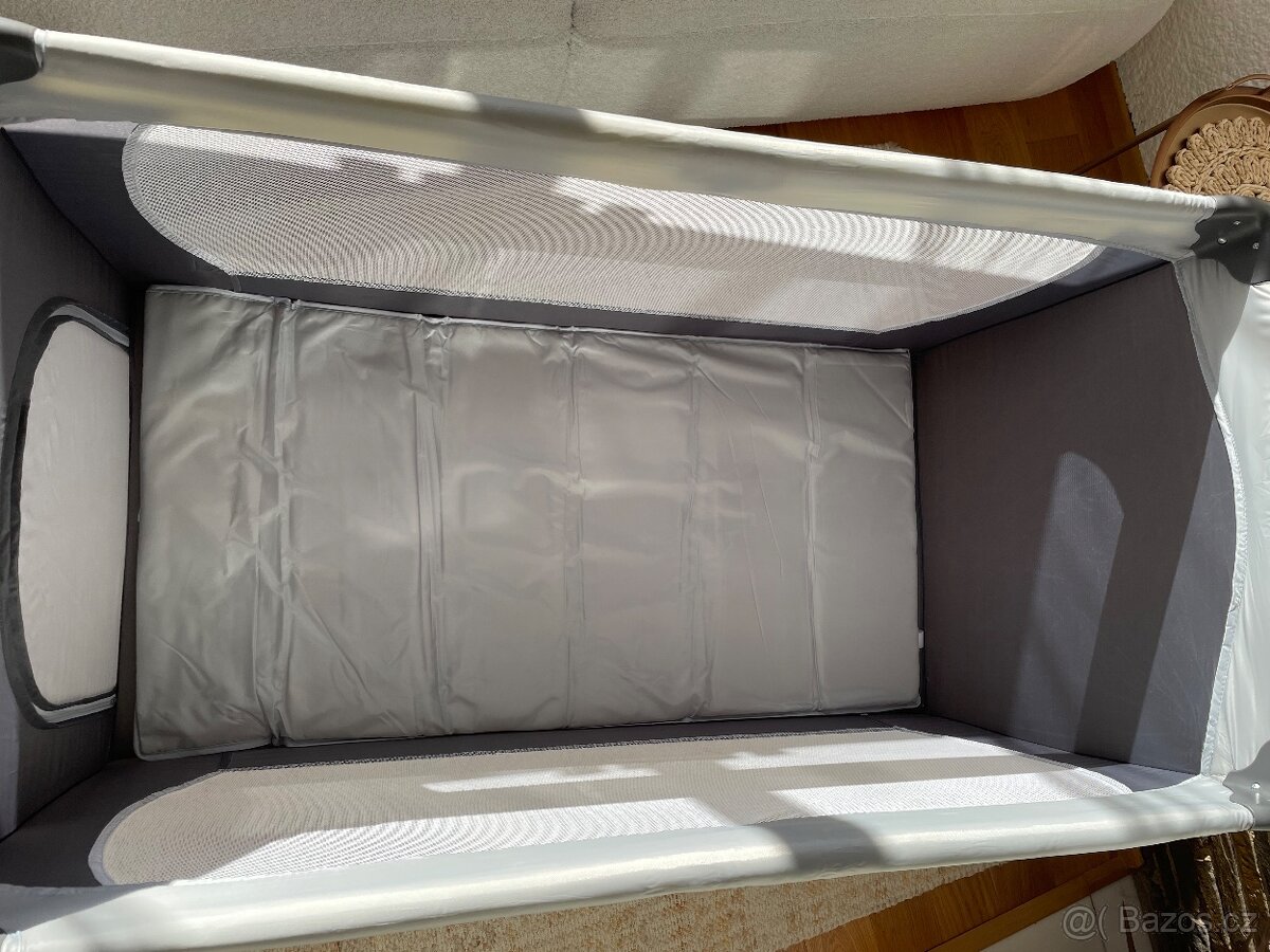 Cestovní postýlka Hauck s matrací - 2