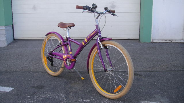 B-Twin Decathlon "24", nádherně zachovalé dětské kolo - 2