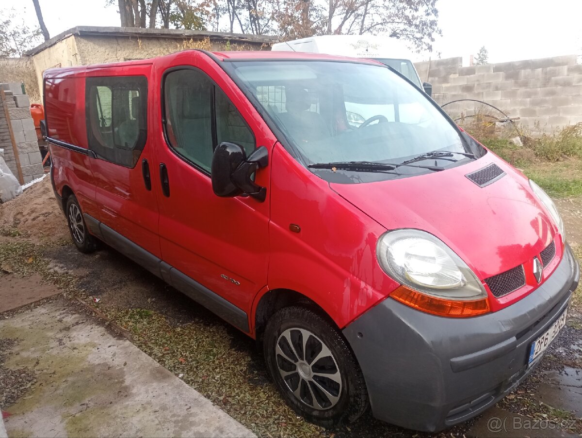 Renault Trafic LONG 6 míst ,1.9DCi 74kW najeto 159... - 2