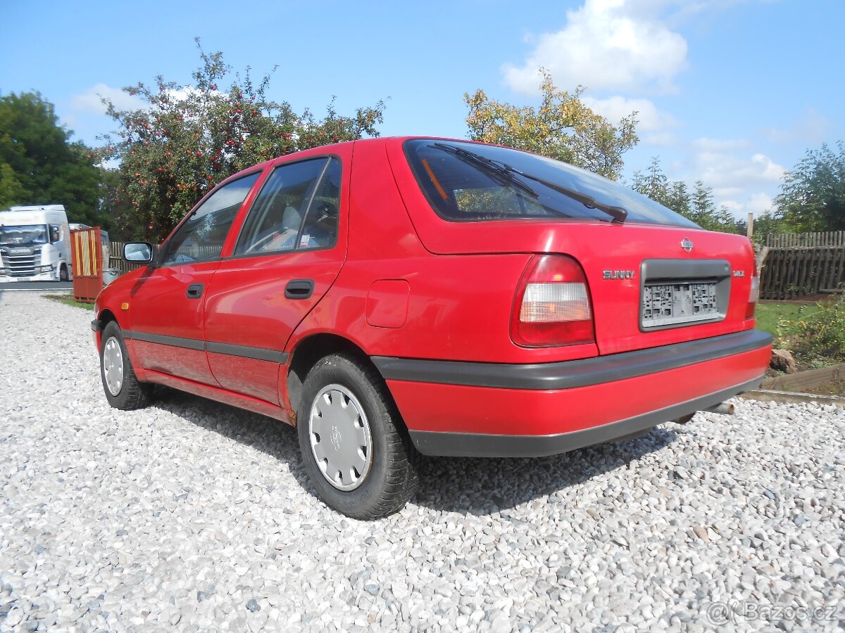 Nissan Sunny - 2