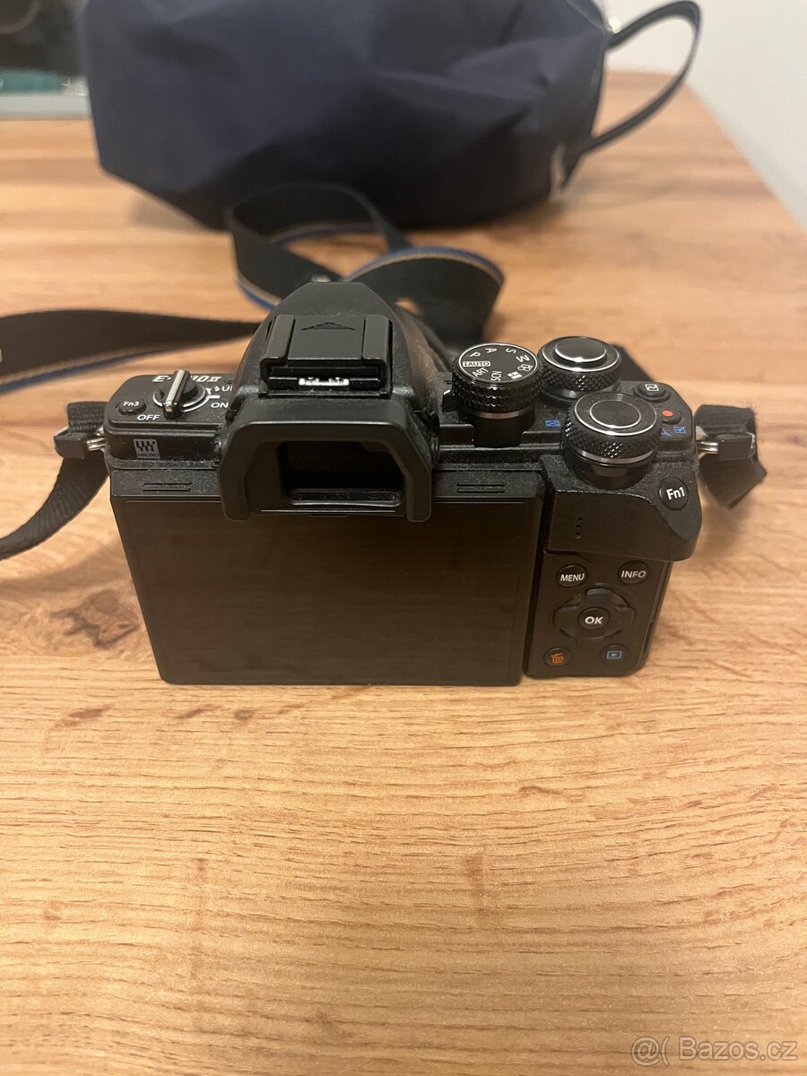 Olympus OM-D E-M10 Mark II + 14-42mm - 2