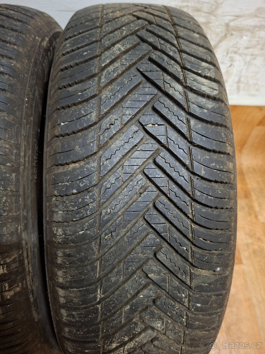Celoroční pneu 215/60/17 Hankook - 2