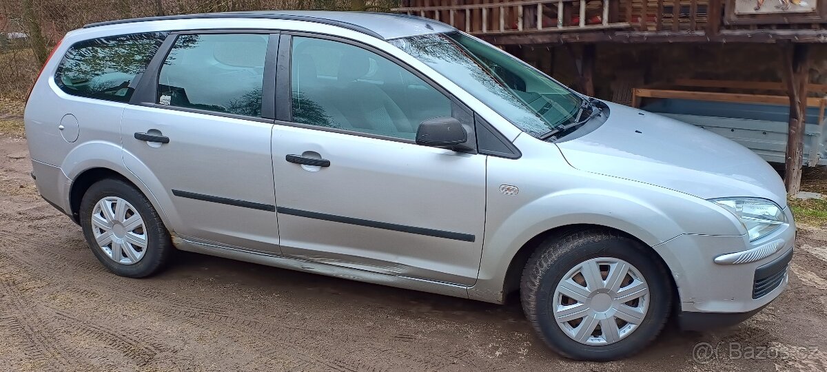 Ford Focus 1.6 benzín 74kW - 2