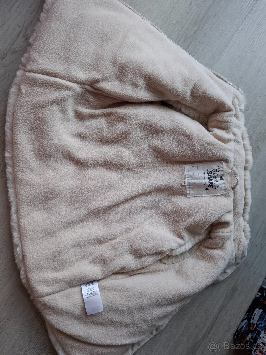 Dívčí vestička 92 - 2