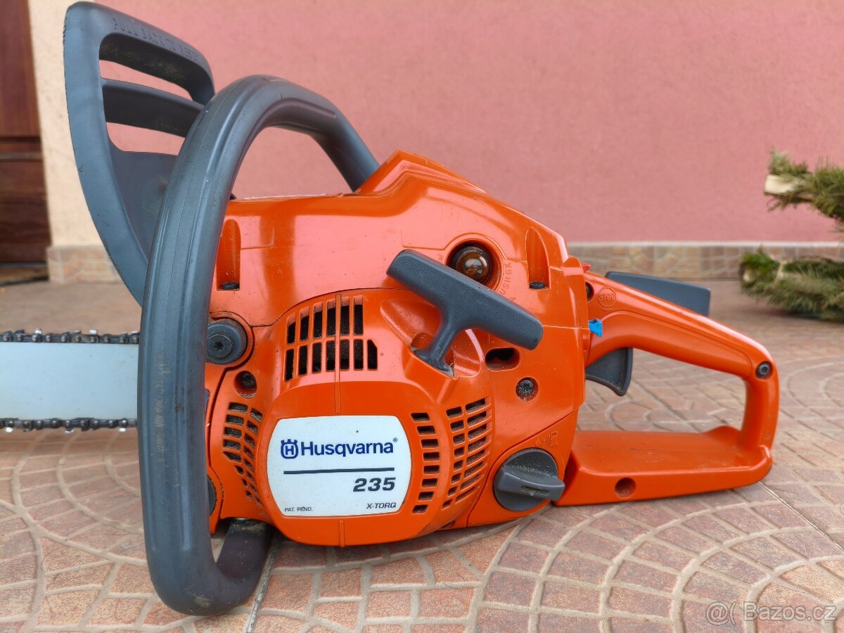 Husqvarna 235 - 2