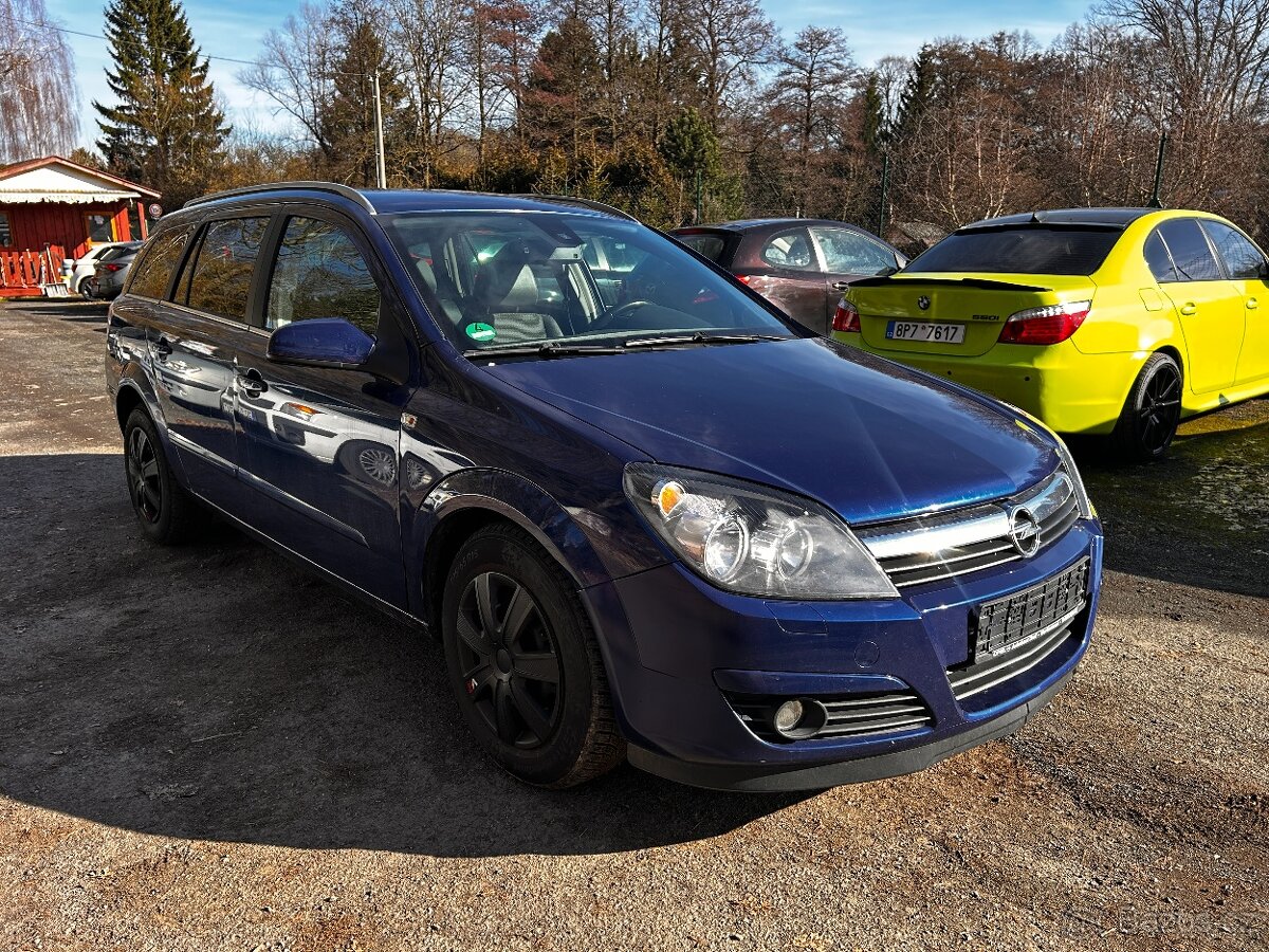 Opel Astra 1,8i 16V 92kW, r.v. 2004, nová STK - 2