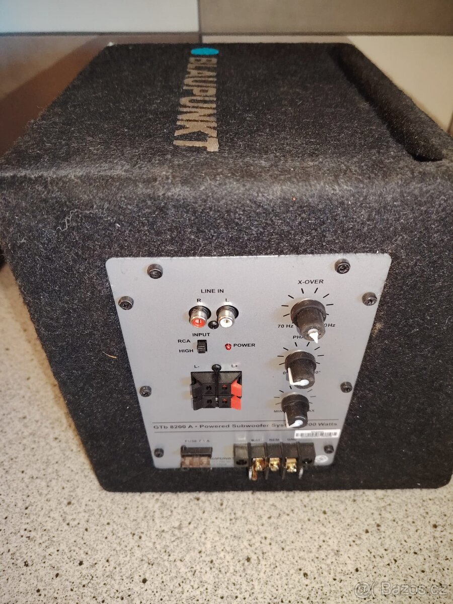 Subwoofer aktivní Blaupunkt do auta - 2