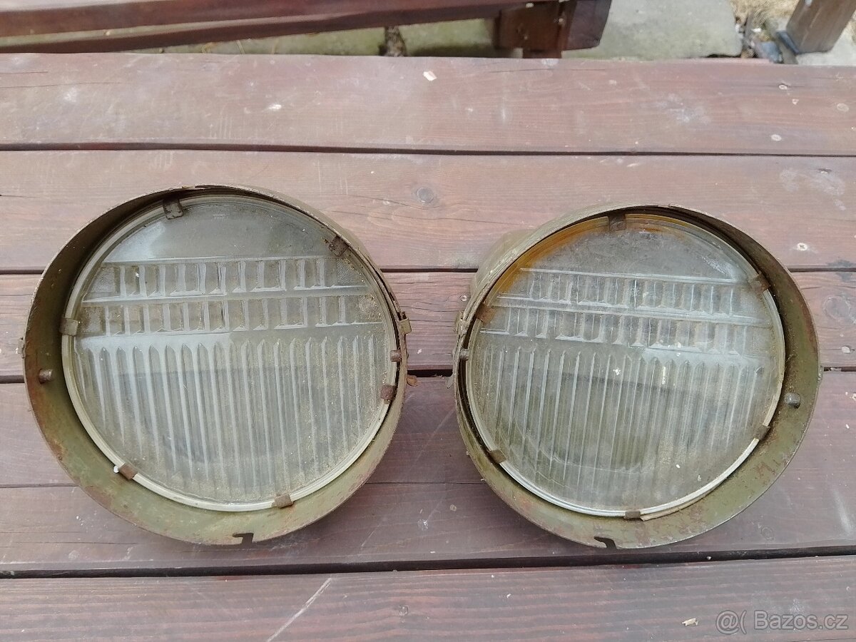 Uaz kryty světel. - 2