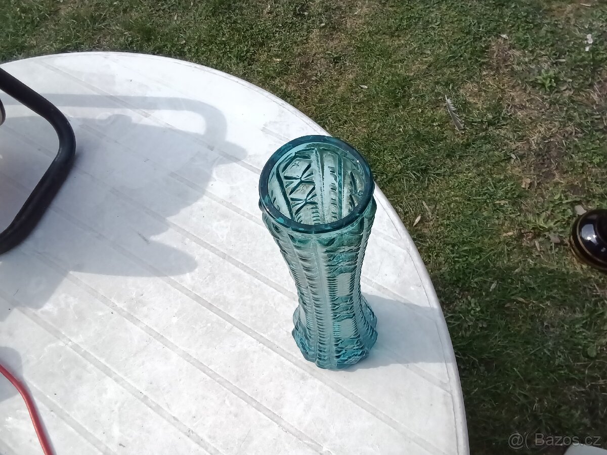 Modrá skleněná váza - 2