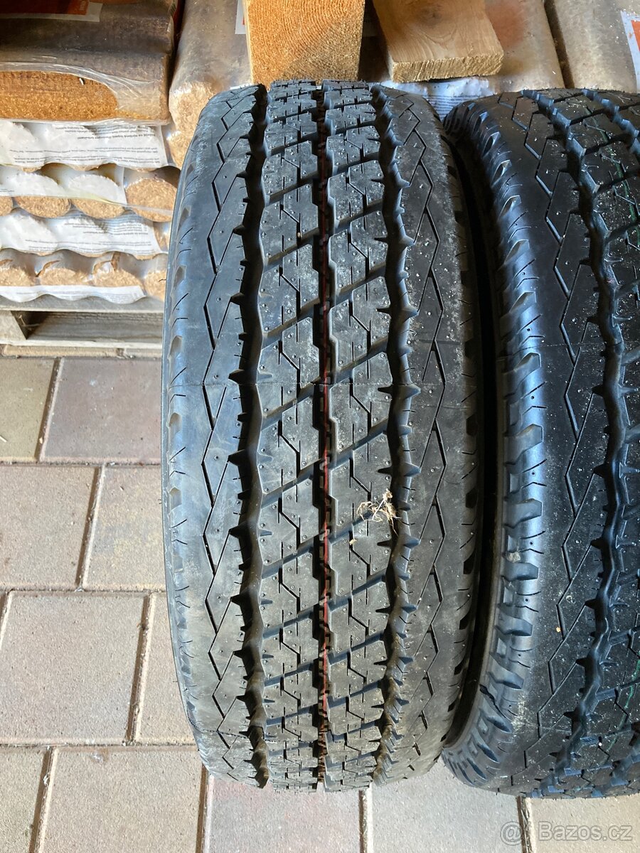 Letní sada pneumatik 215/70/15C Bridgestone - 2
