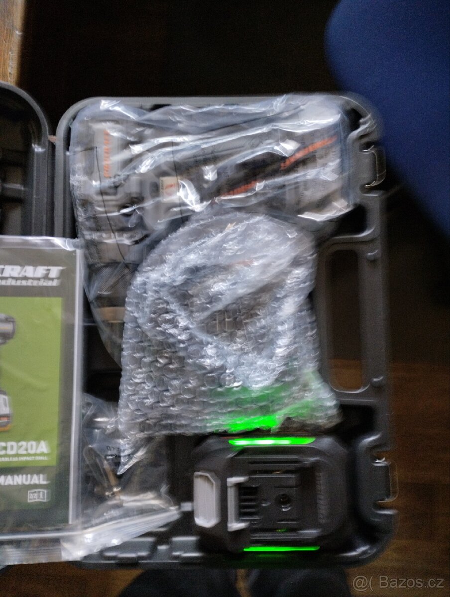 Prodám Aku vrtačku - 2