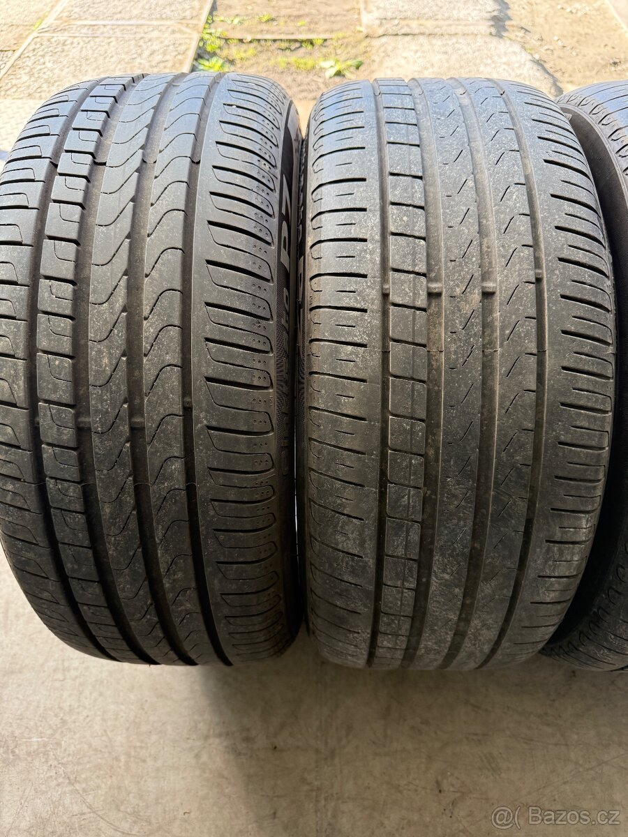 235/40 R19 Pirelli - 2