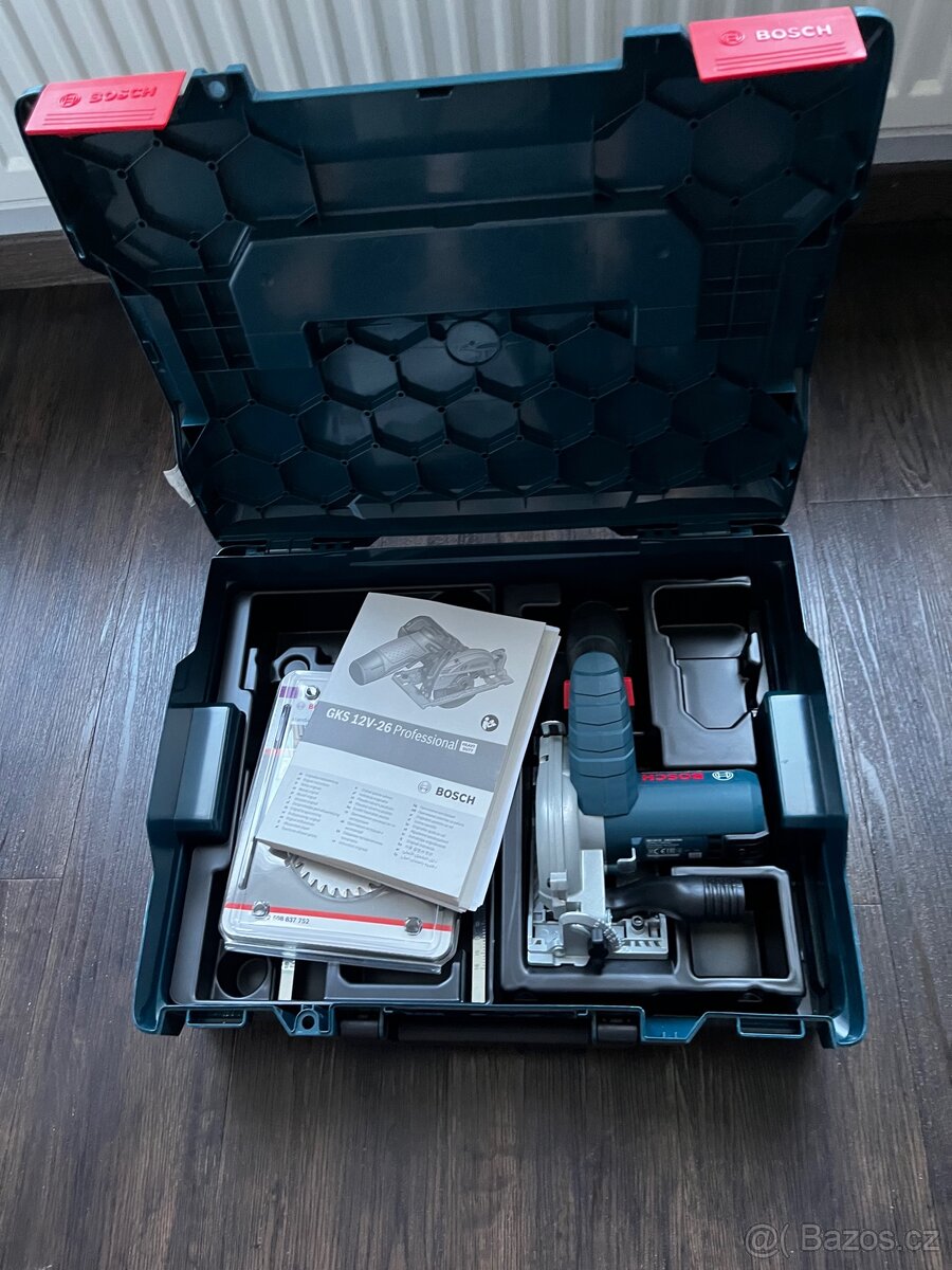 Aku okružní pila Bosch GKS 12V-26 + kufr, 2x kotouče - 2