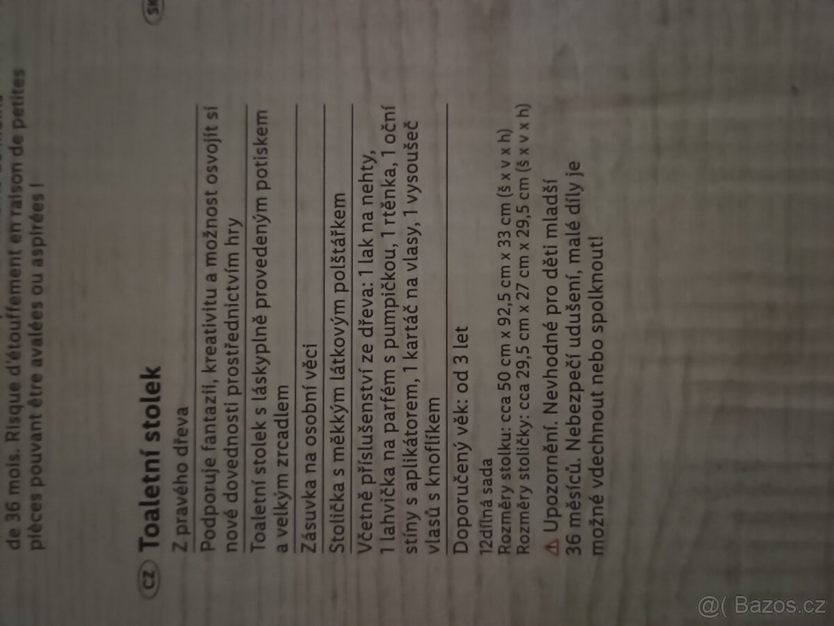 Dětský kosmetický stolek - 2