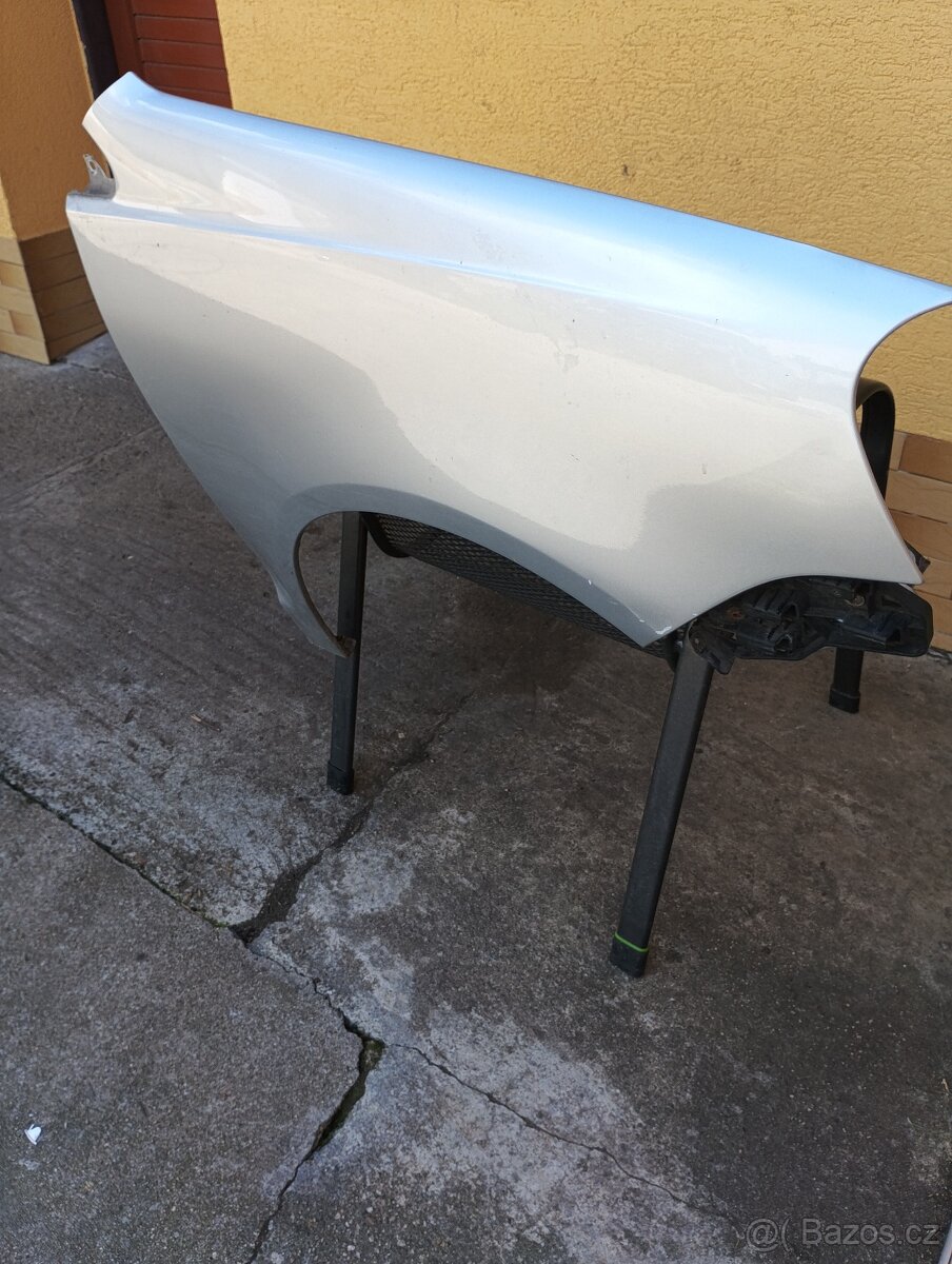 Blatník vw polo 9n - 2