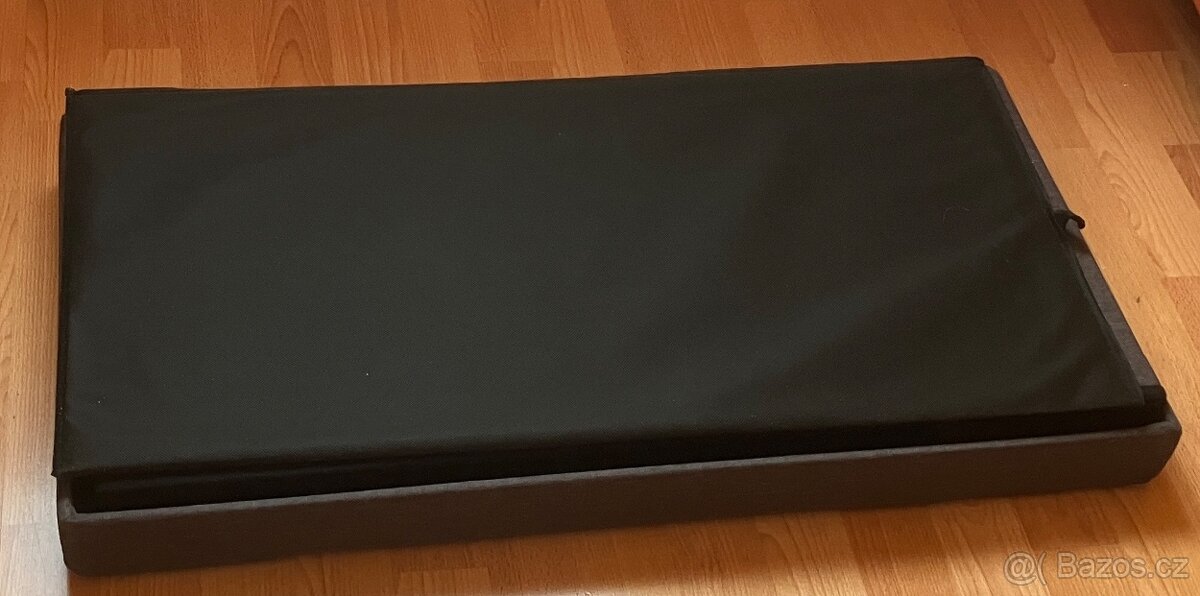 LAVICE JE I SKLÁDACÍ S ÚLOŽNÝ PROSTOREM. - 2