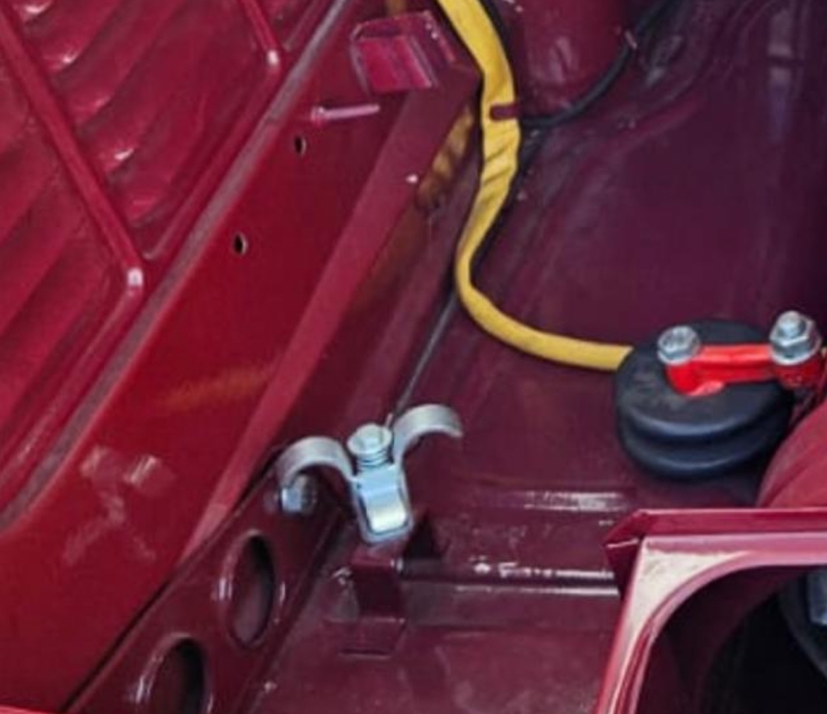 Tatra 603 - držák heveru - 2