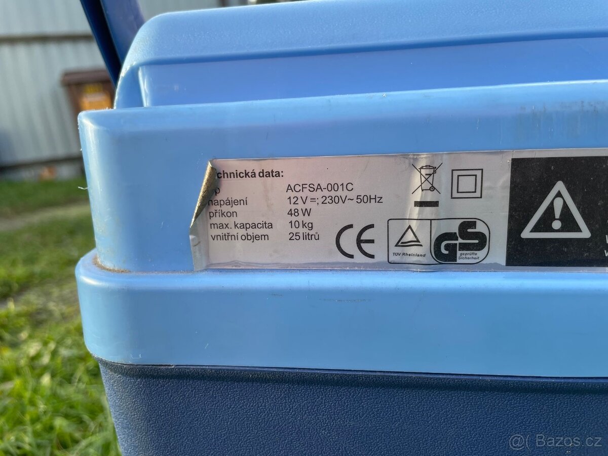 Chladící box 12v i 230v - 2