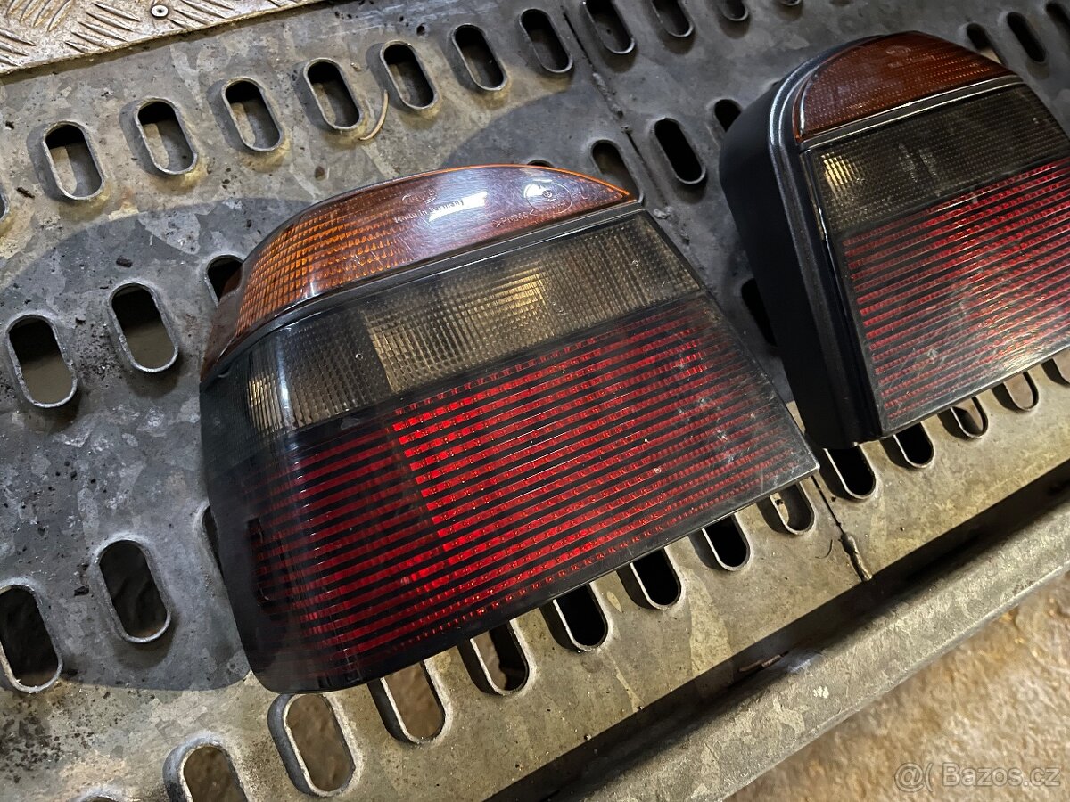 Prodám zadní světla Golf 3 - 2