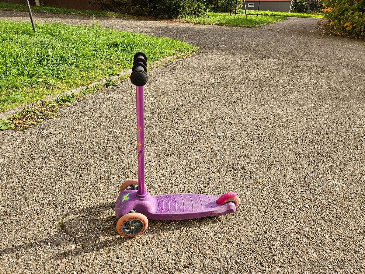 Dětská koloběžka - tříkolka - 2