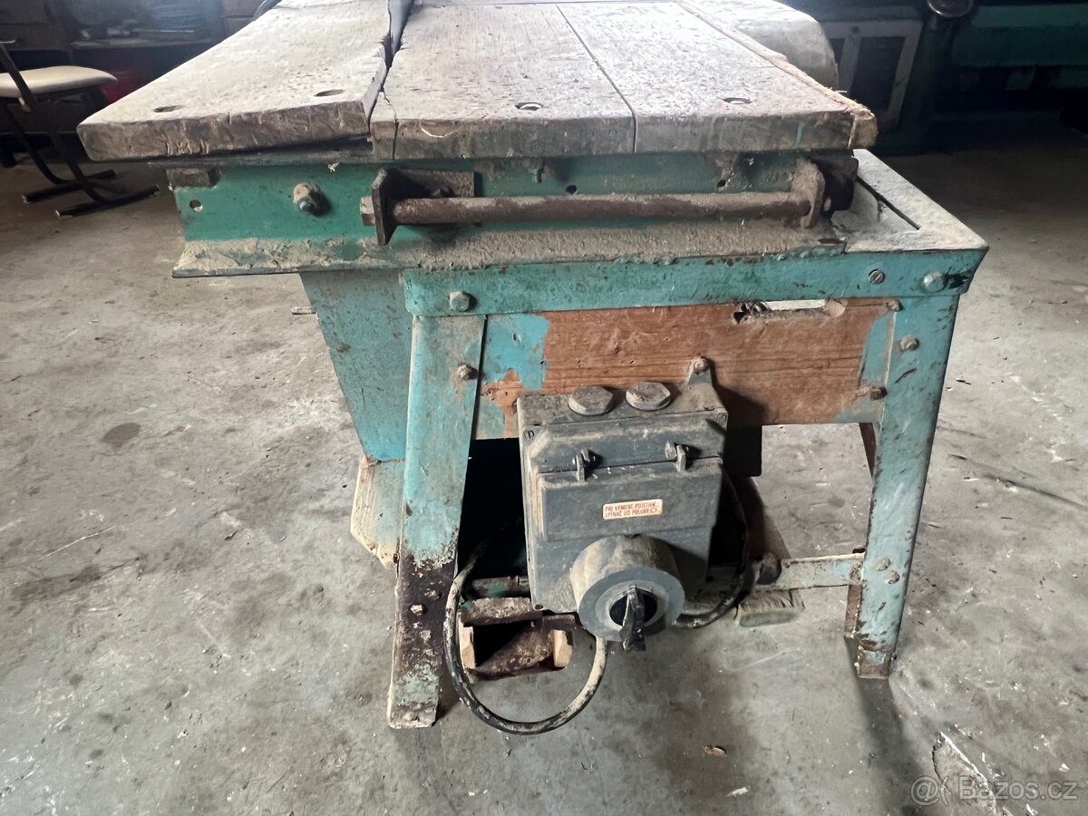 Cirkulárka s hoblovkou - 2