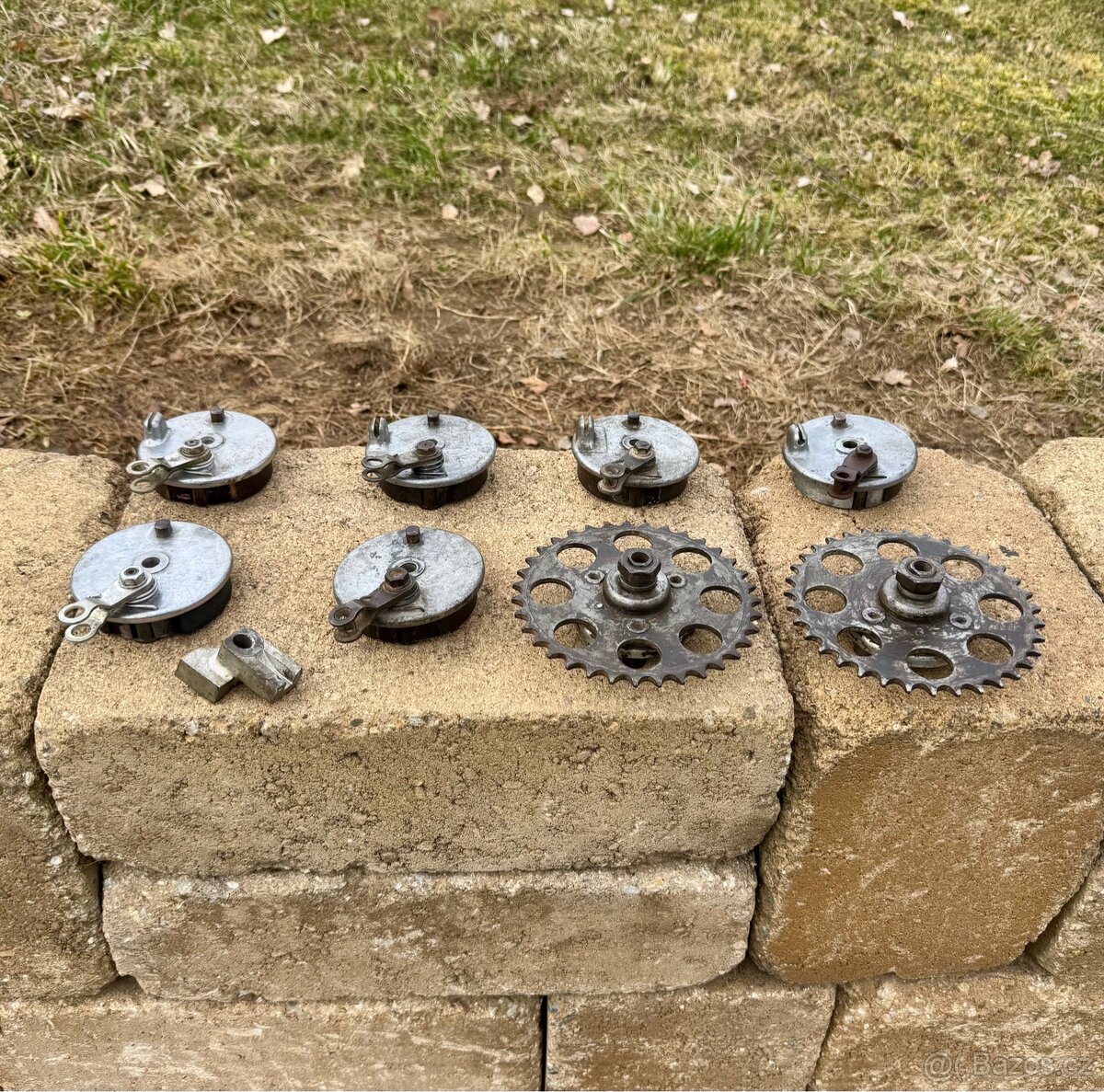 Jawa Jawetta, Stadion - díly - 2