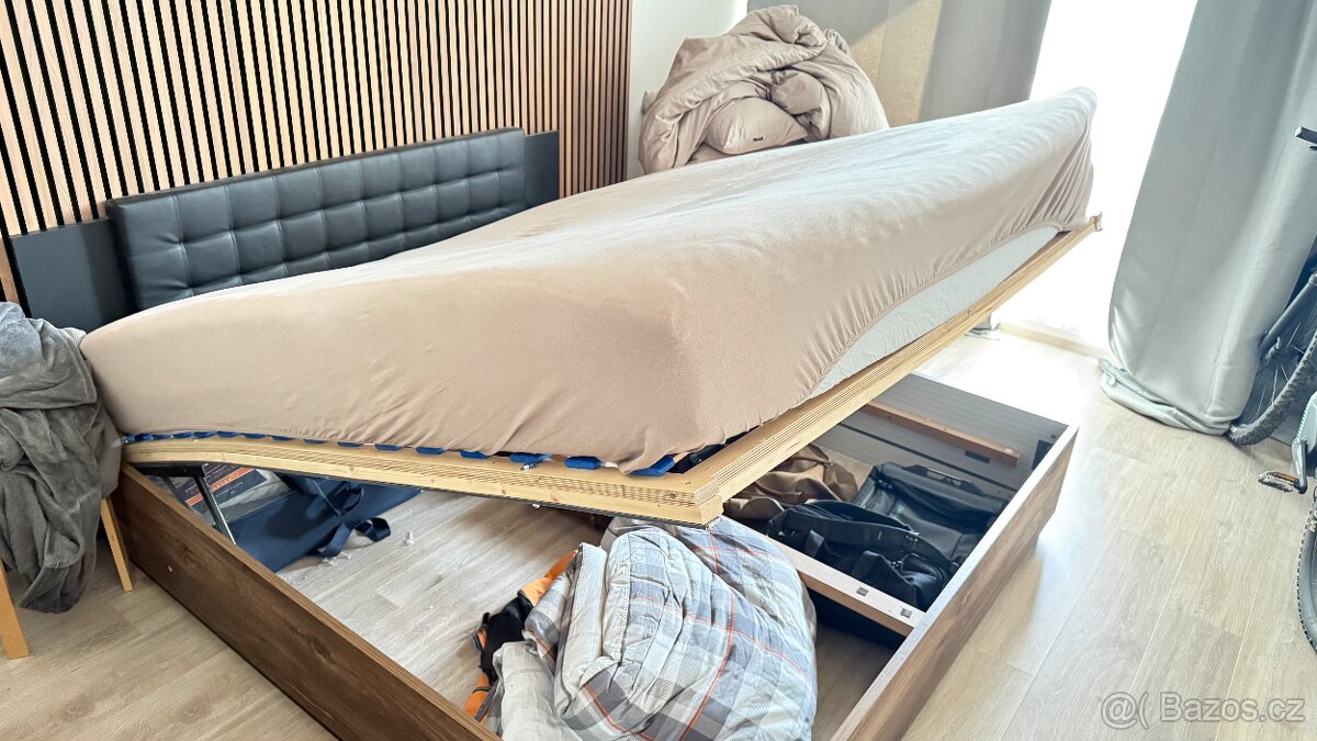Prodám postel - 2