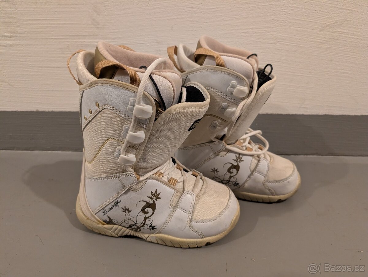 Snowboard boty bílé - 2