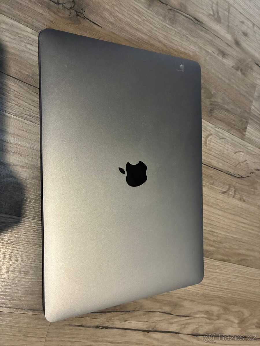 Macbook Pro 2022 M2 - 2