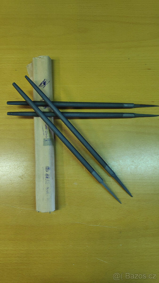 Pilníky 250mm půlkulaté + kulaté - 2