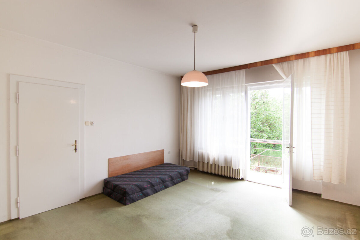 Byt v rodinném domě, zahrada - 2