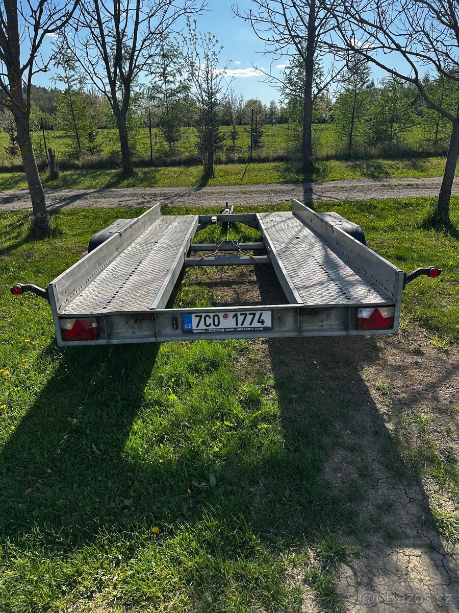Vlek anssens na auta - 2