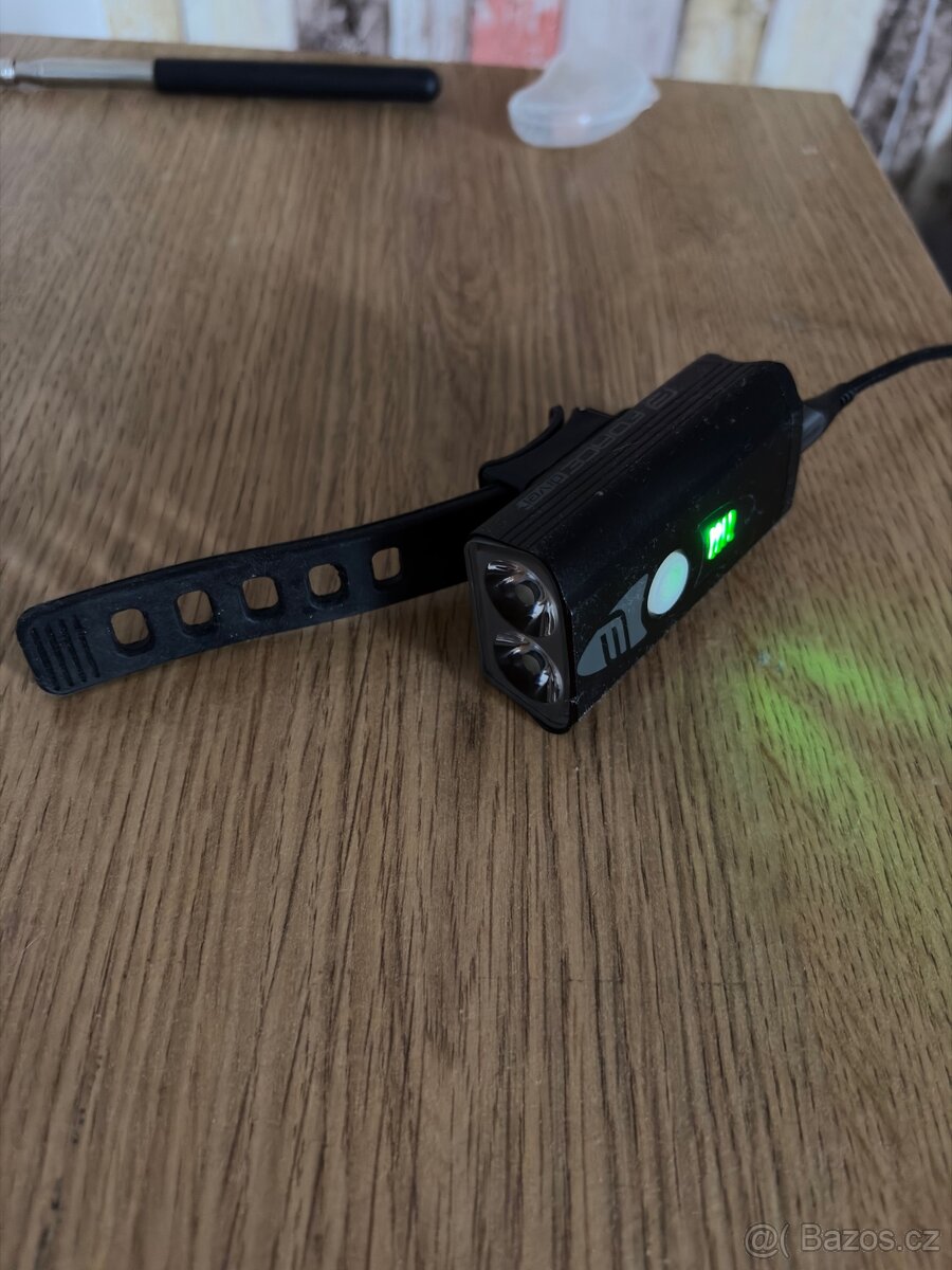 FORCE DIVER 900 LM, USB - 2