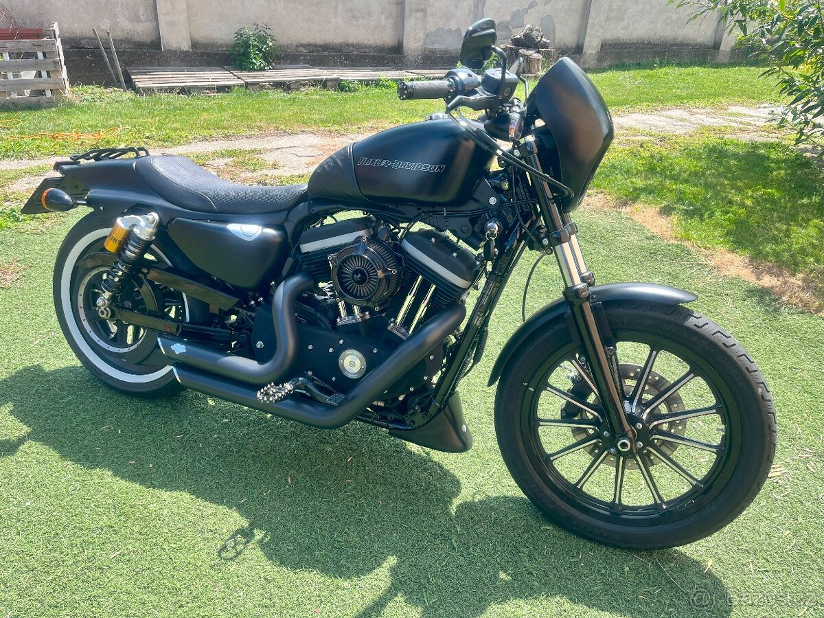 Harley Davidson XL883N IRON - 2