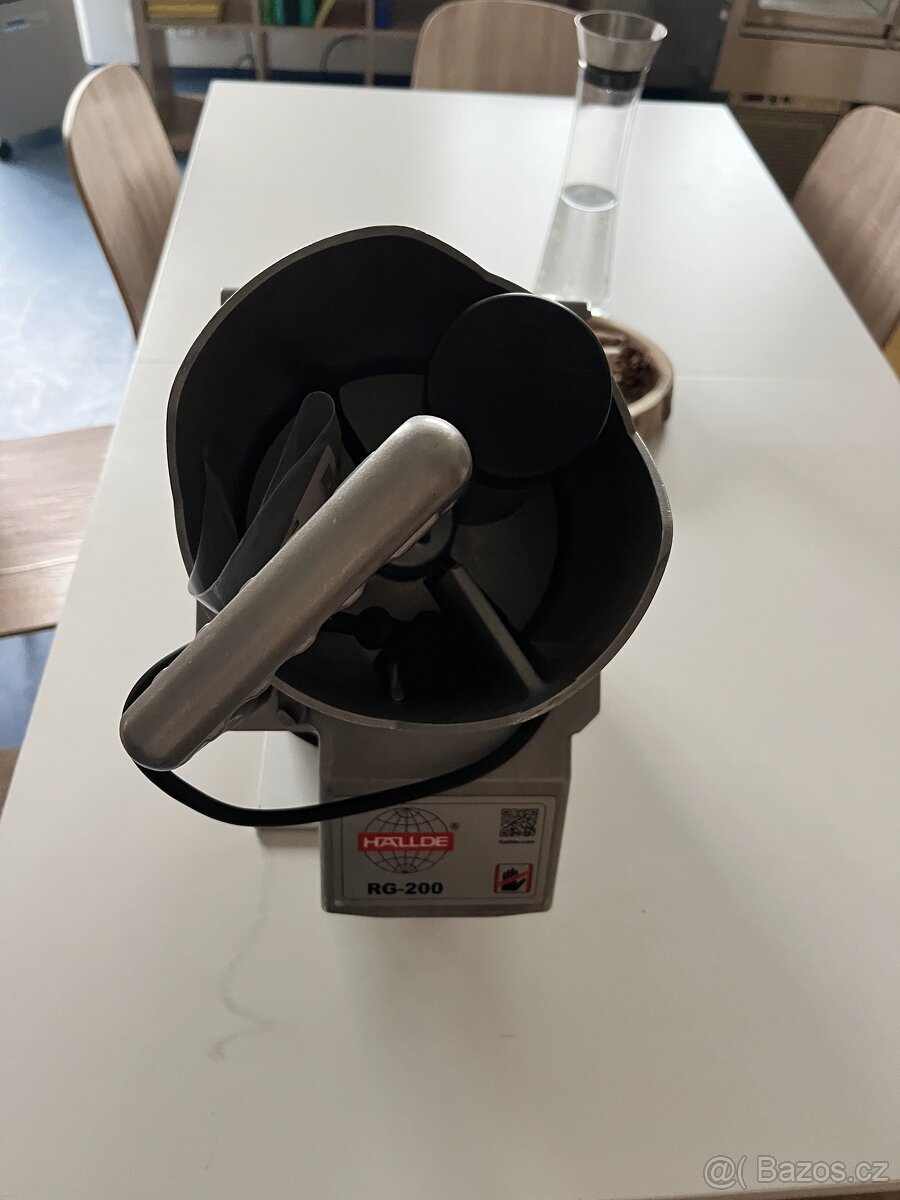 Krouhač zeleniny HALLDE RG-200 / 400V 50Hz, celokovový stroj - 2