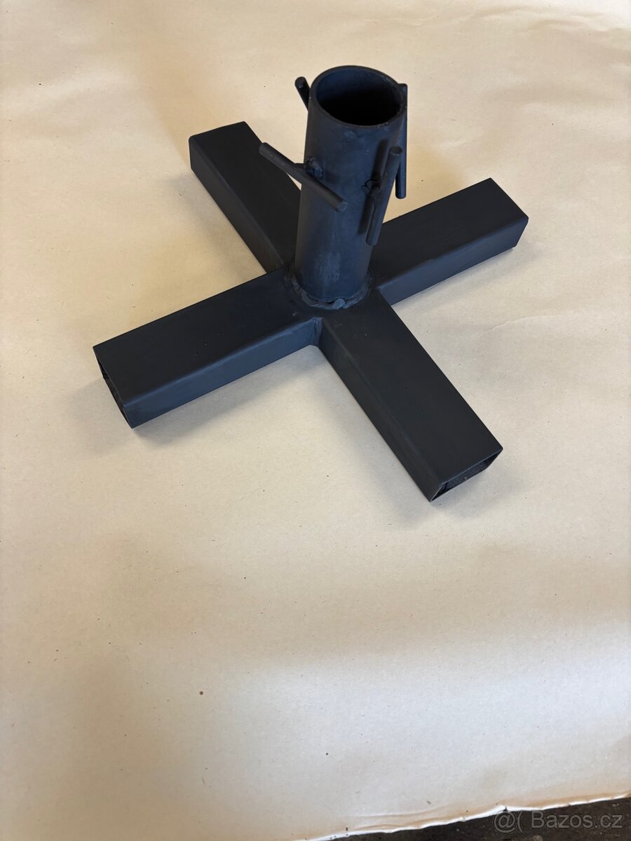 Stojan na vánoční stromek - 2