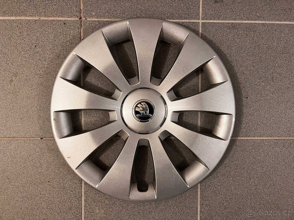 Originál poklice Škoda Hermes 16" - 2