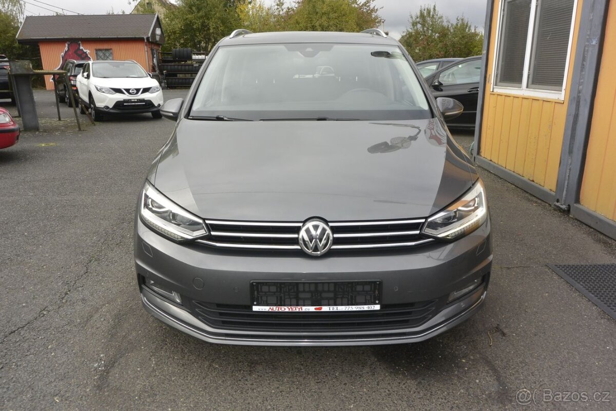 Volkswagen Touran 2.0TDi 110kW PANORAMANAVILED - 2