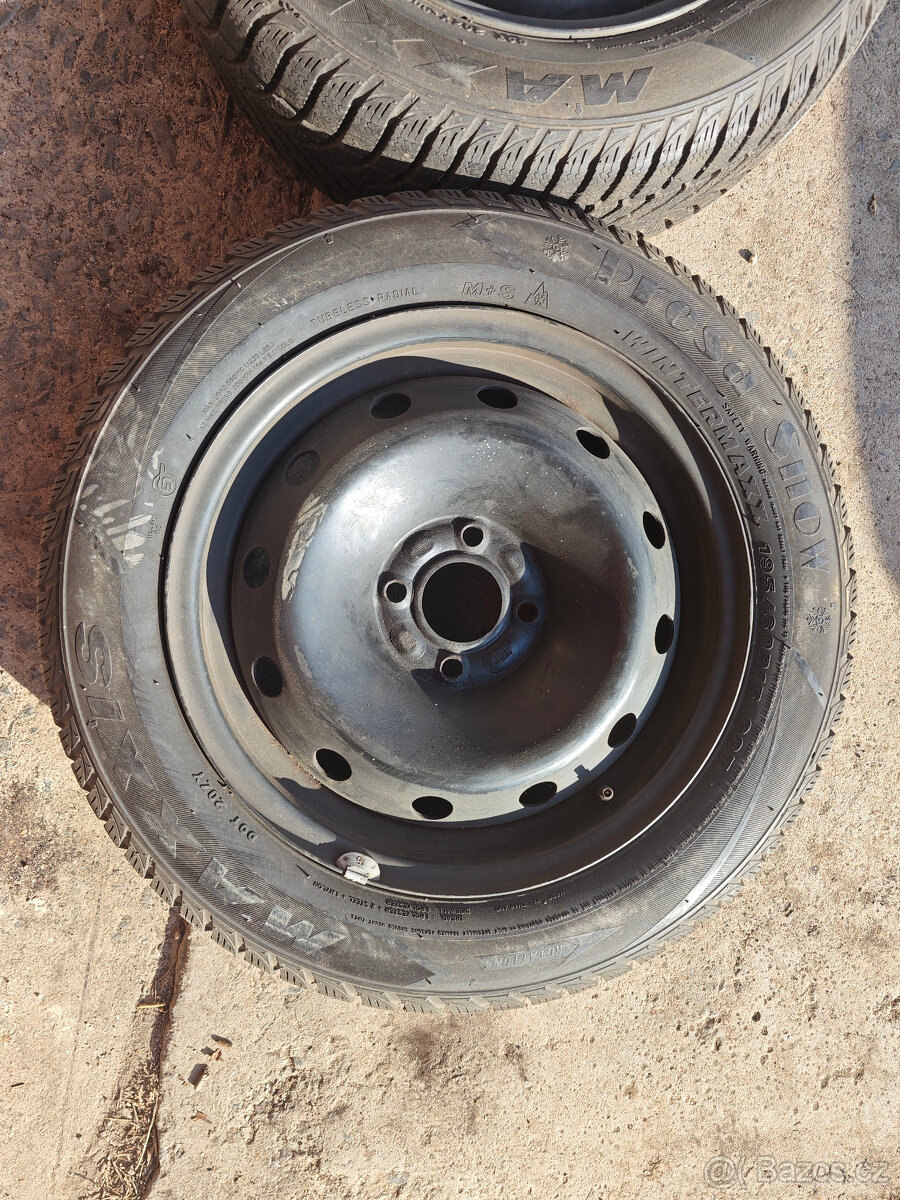 Prodám 2ks disků 6Jx15H2 ET43 + zimní pneu 195/60/R15 - 2