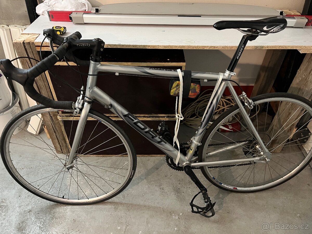 Jízdní kolo Fort - 2