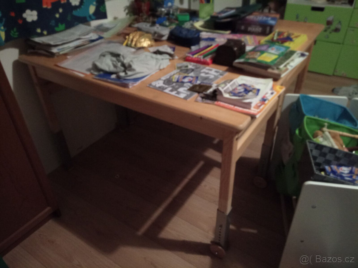 Domestav kontejner+stůl+židle - 2