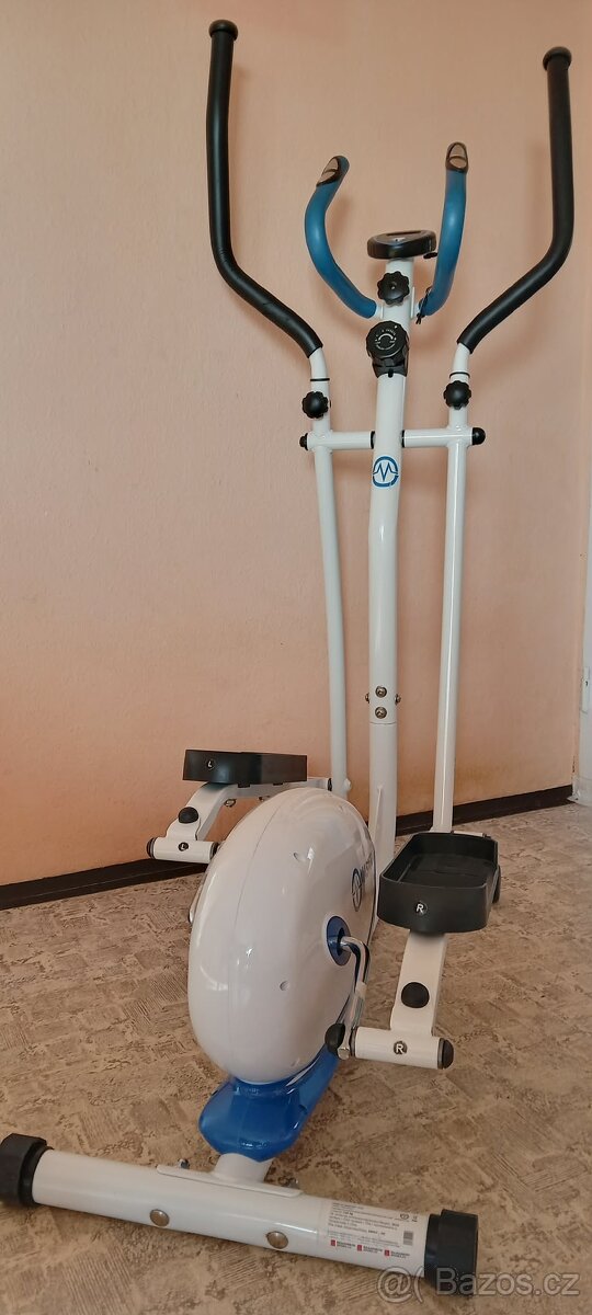 Magnetický eliptický trenažér Master R10. - 2